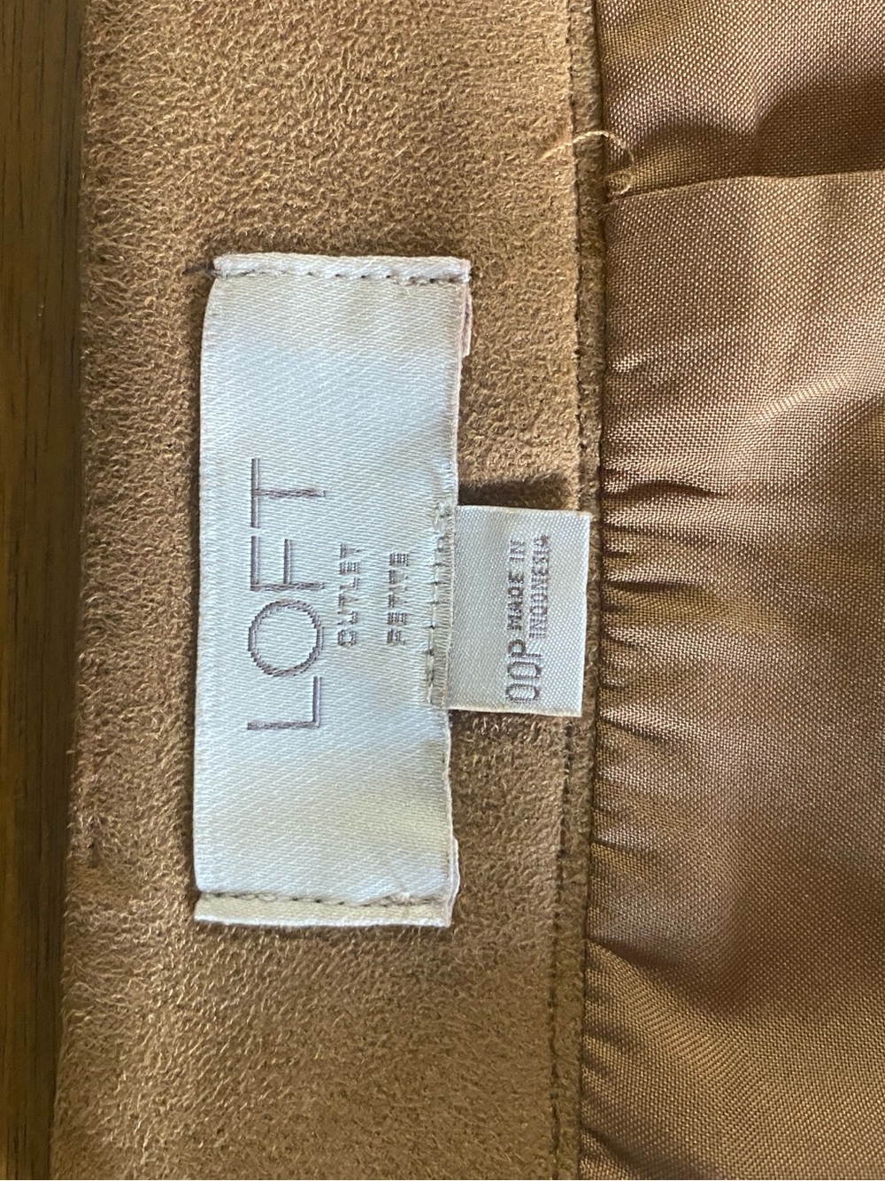 NWOT LOFT WMNS 00P Camel Suede Mini Skirt Fully Lined w/ Gold Zip Pockets - Picture 6 of 8